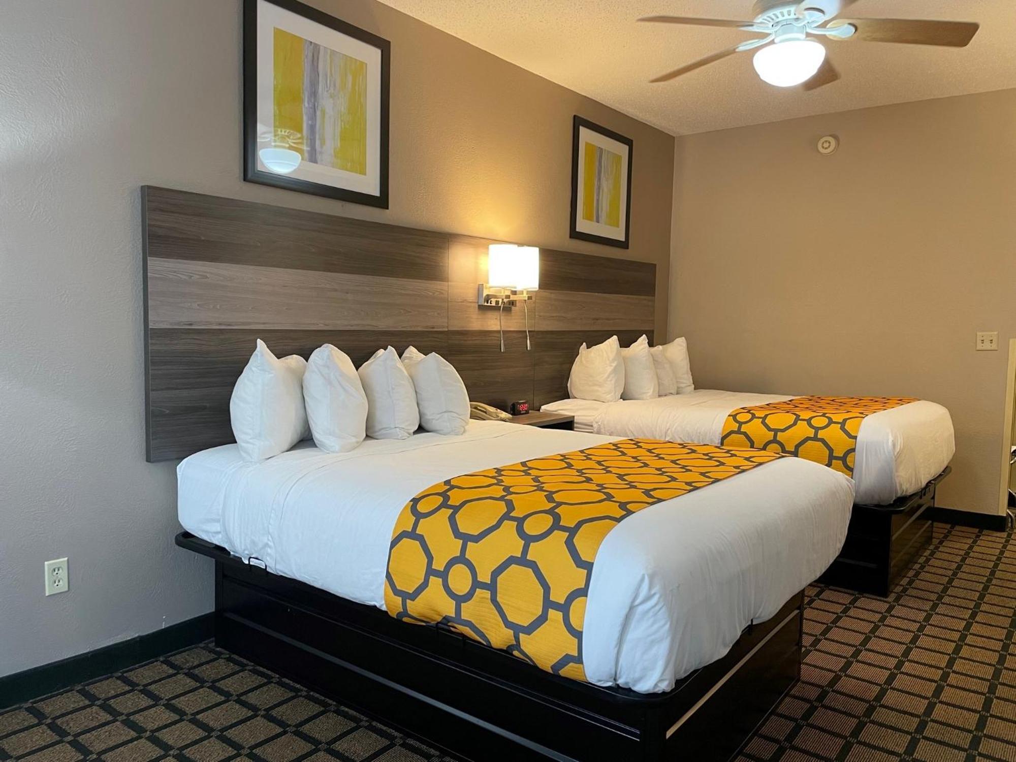 เบย์มอนต์ บาย วินด์แฮม เวสต์ เพลนส์ Hotel West Plains ภายนอก รูปภาพ