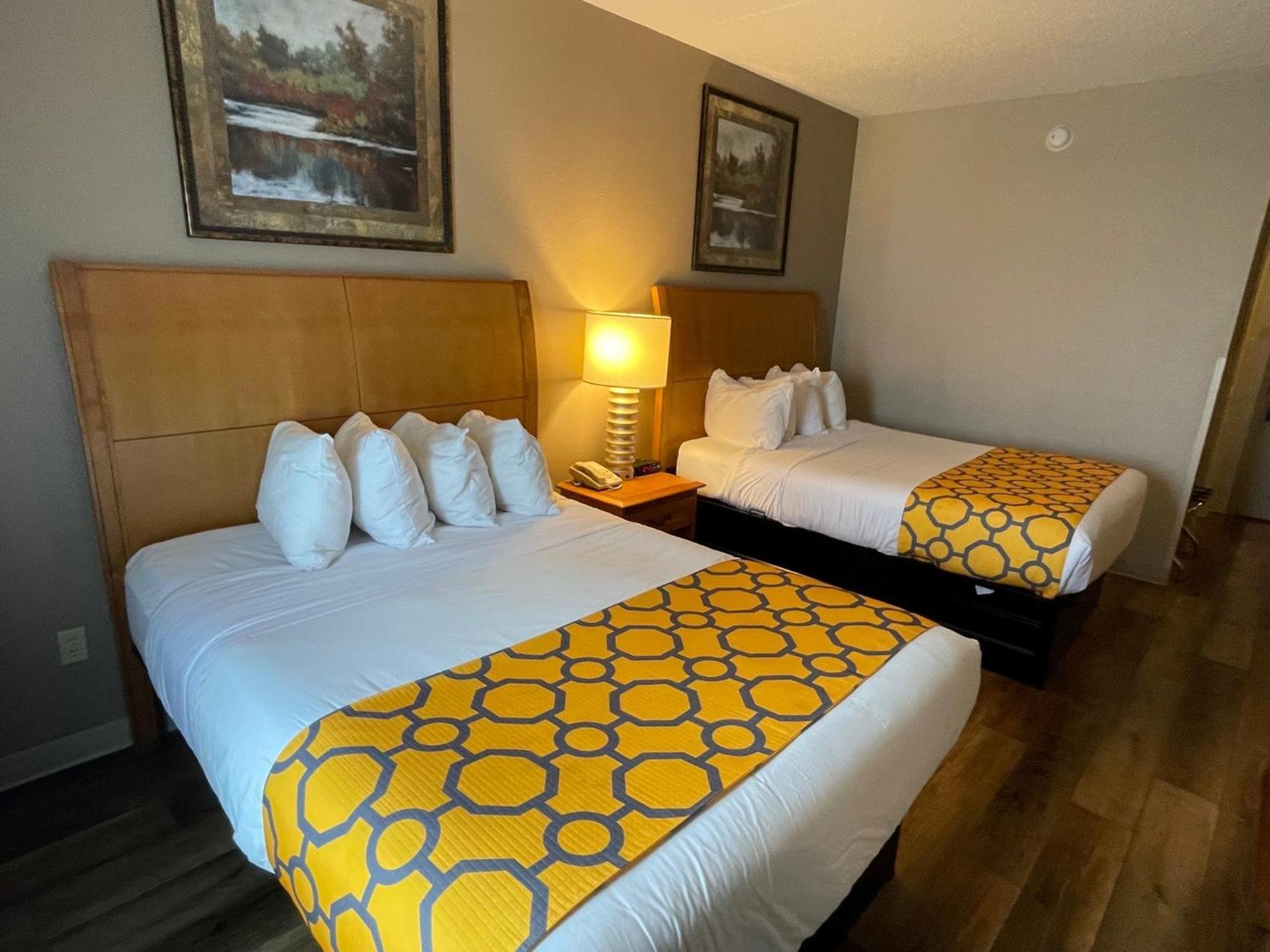 เบย์มอนต์ บาย วินด์แฮม เวสต์ เพลนส์ Hotel West Plains ภายนอก รูปภาพ