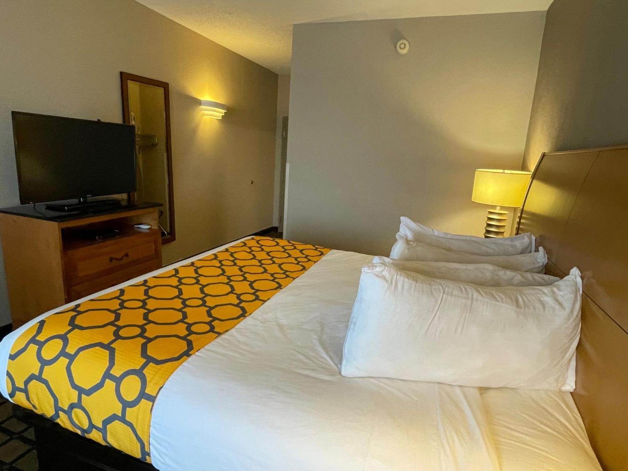 เบย์มอนต์ บาย วินด์แฮม เวสต์ เพลนส์ Hotel West Plains ภายนอก รูปภาพ